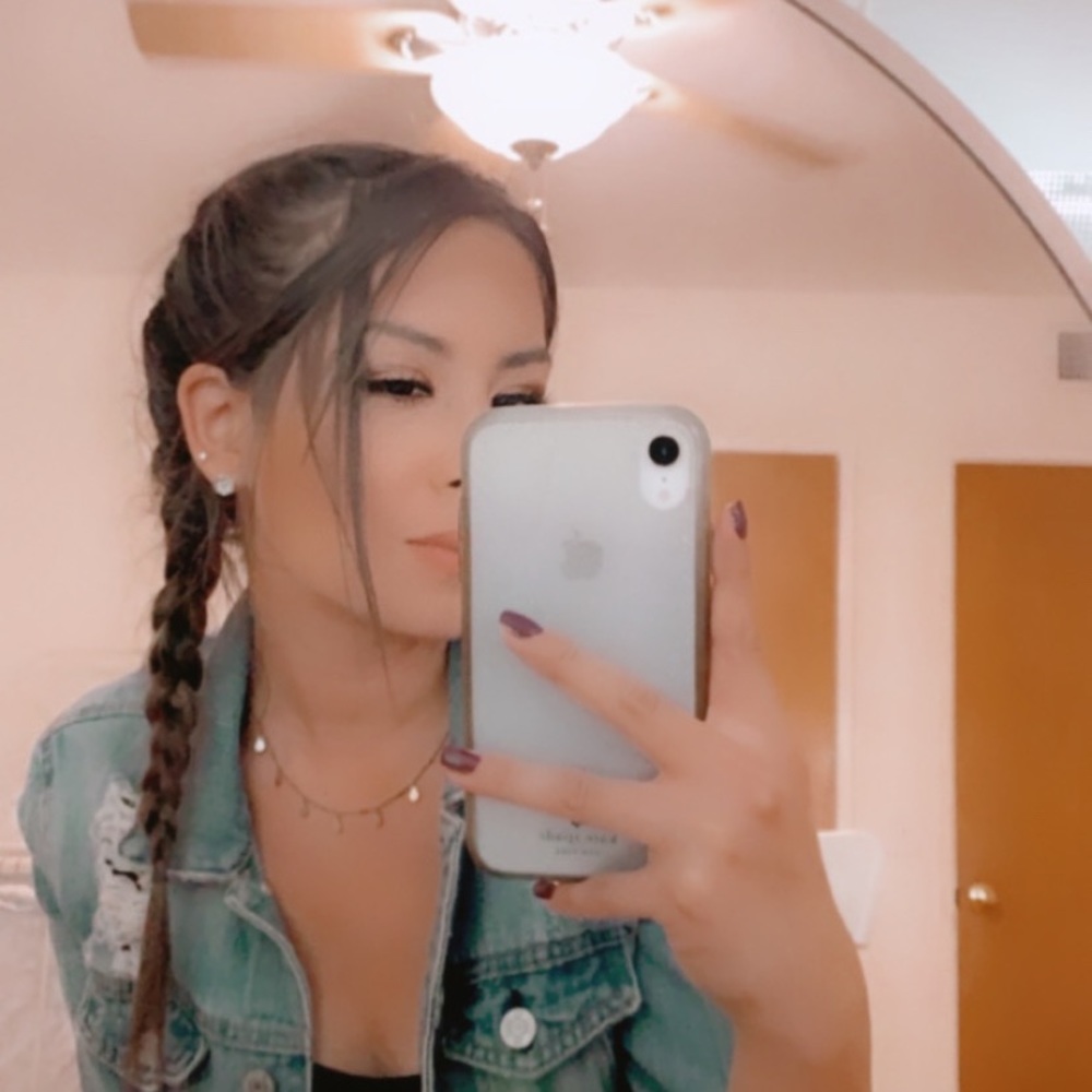 Meet your Posher, Jacqueline